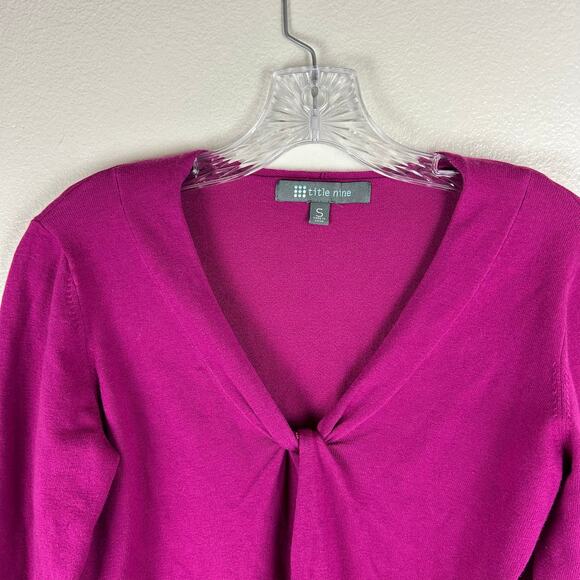 Title Nine Womens V-Neck Sweater Size Small Twisted Front Purple Soft - Picture 4 of 5